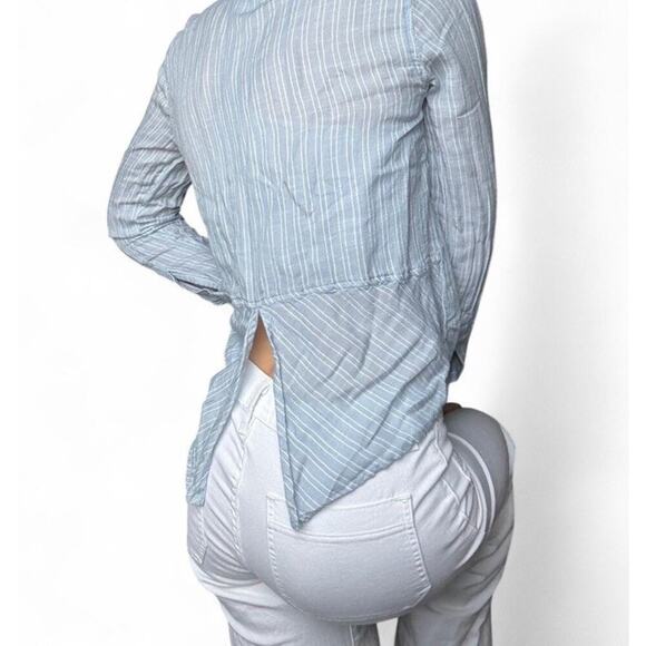 Blue and white striped Lucky Brand button-up shirt with open back slit size S - Picture 2 of 5